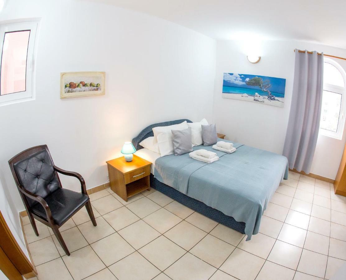 Apartments & Rooms Nikolic Будва Екстериор снимка