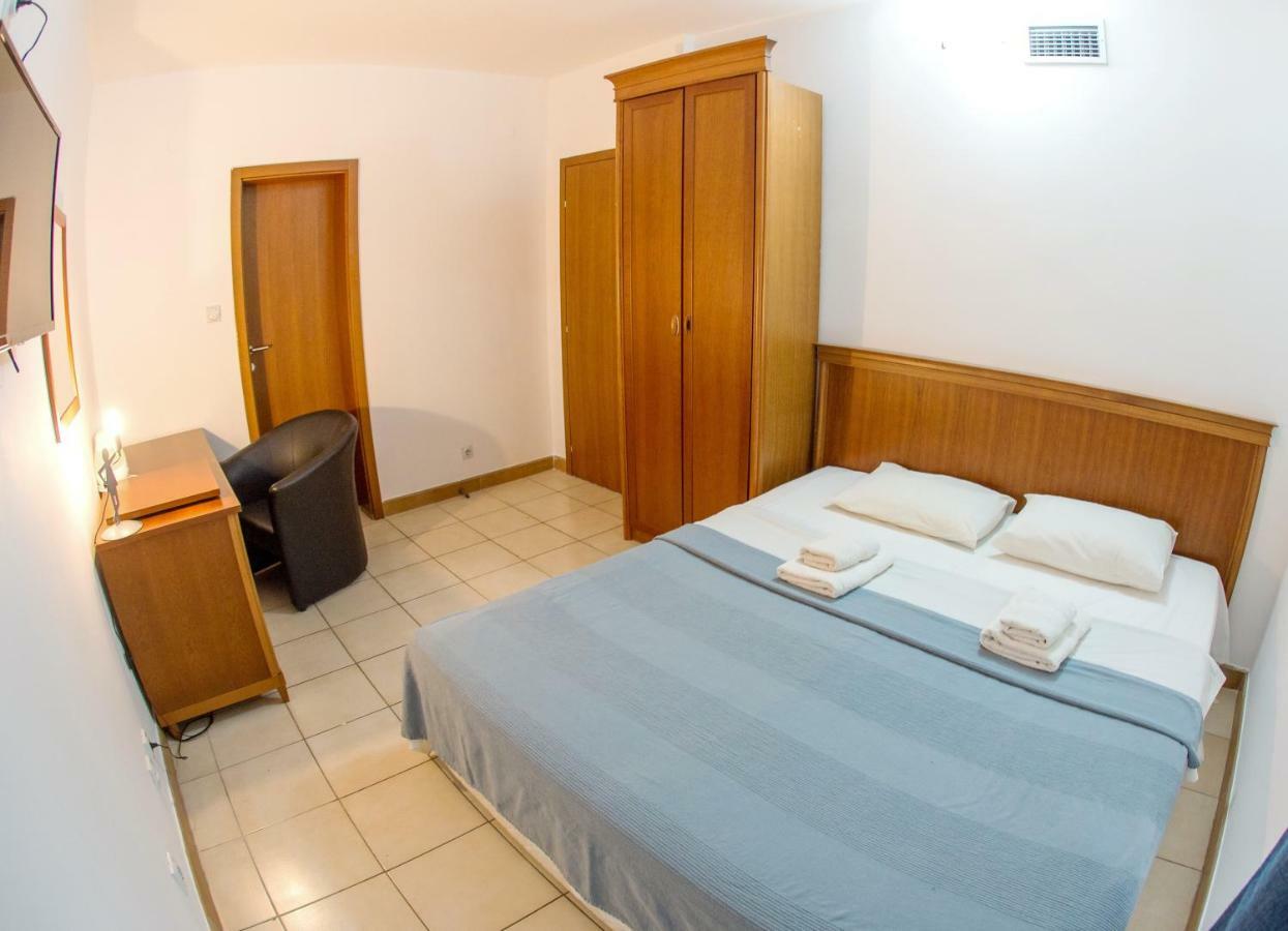 Apartments & Rooms Nikolic Будва Екстериор снимка
